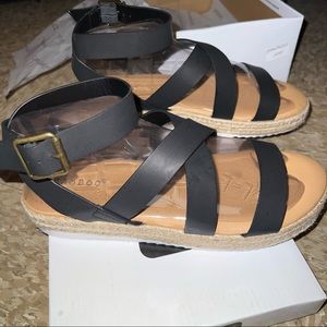 Black Bamboo Sandals- Size 8 1/2